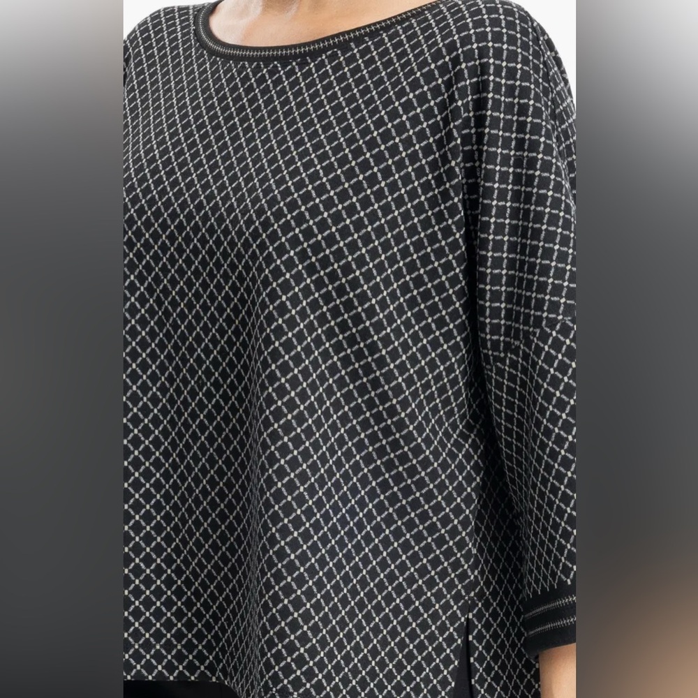 Max Studio Oversize Double Knit Diamond Pattern T… - image 3